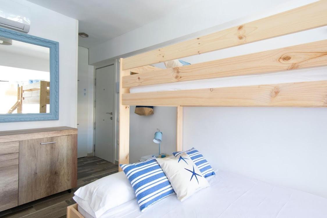Apartbeach La Brisa Y Frente Playa La Pineda Ngoại thất bức ảnh